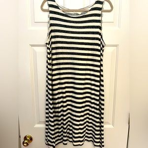 Sleeveless Eileen Fisher dress